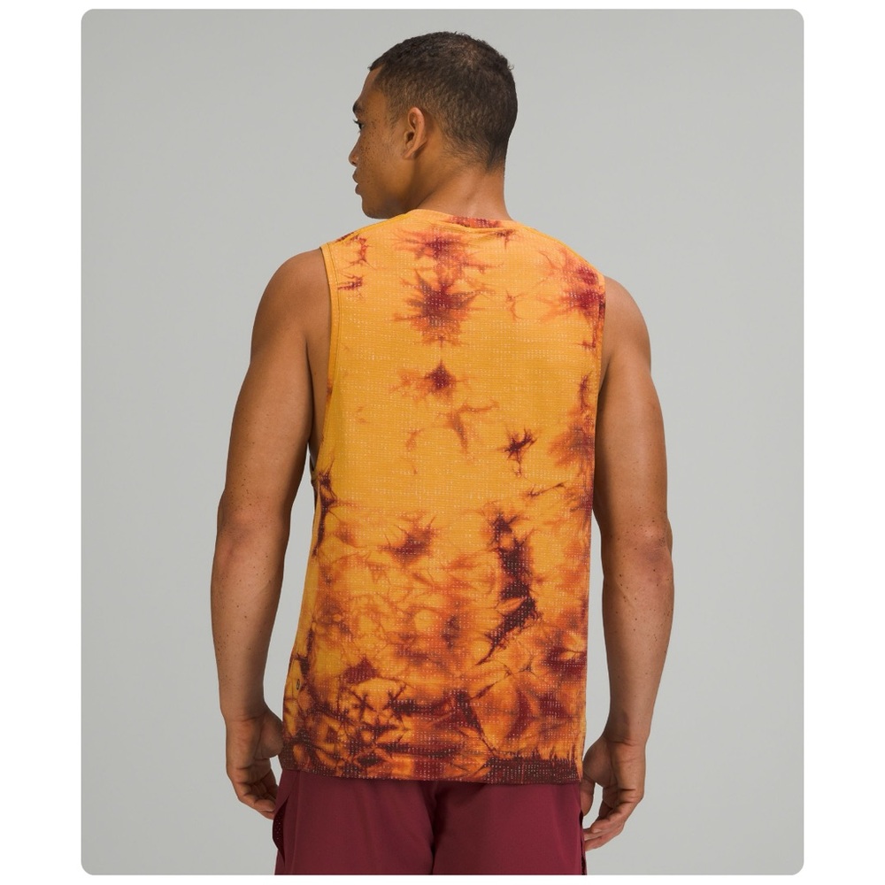 β
Lululemon Menβs Metal Vent Tech 2.0 Tie Dye Tank Top - Orange/Yellow β
- Picture 5 of 17
